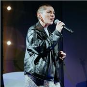 Clases dinámicas virtuales y presenciales de exploración del instrumento vocal